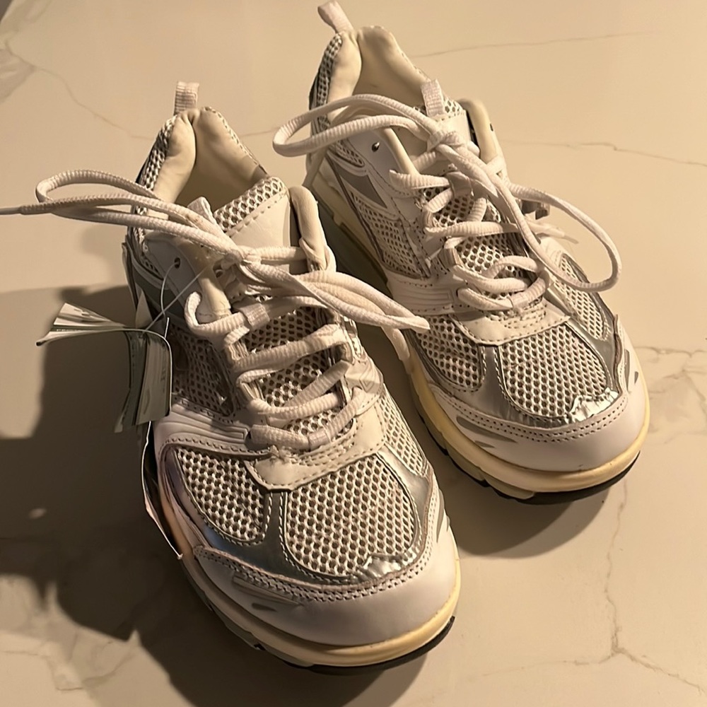 Ladies Size 8 Aegis Rocker All weather shoes.